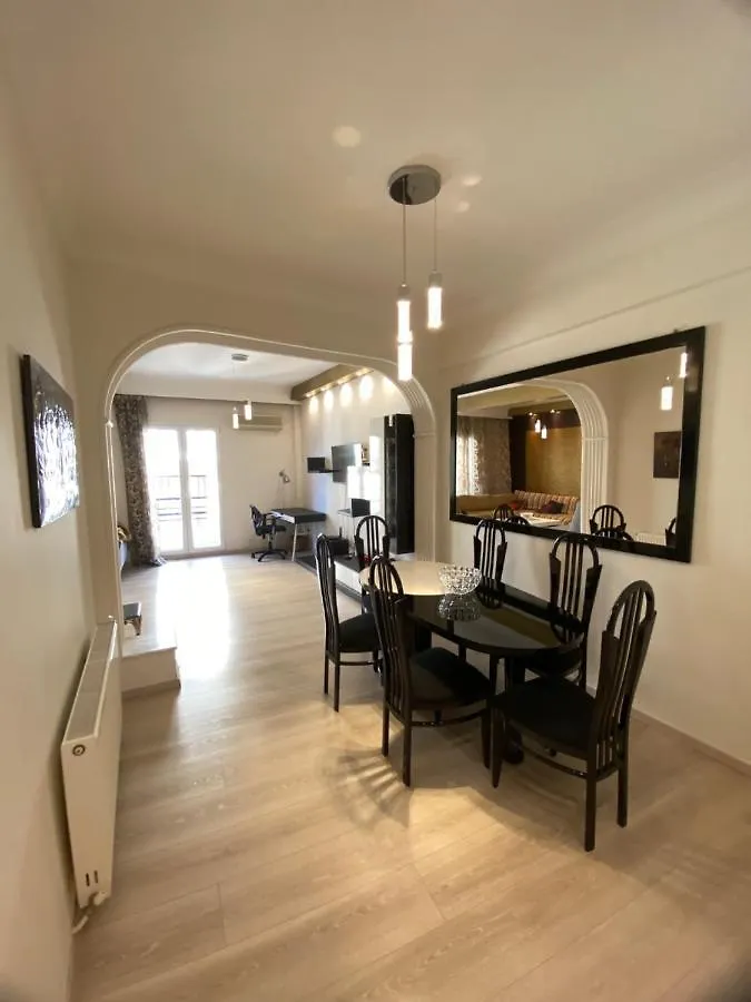 Central Spuare Apartment Thessaloniki